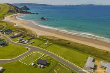 81 Skippers Road, Opito Bay