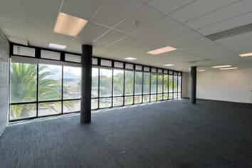 GOOD OPPORTUNITY TO PURCHASE A VACANT RETAIL P...