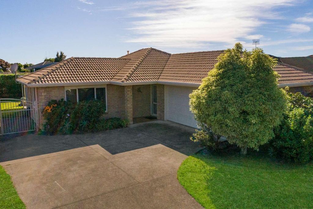 Property value 9 Mcleod Place, Papamoa realestate.co.nz