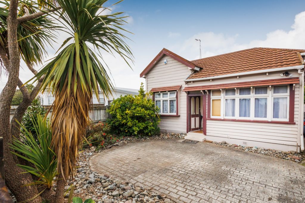 Property value 148 Featherston Street, Palmerston North Central
