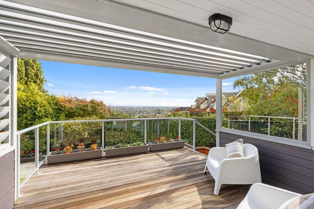 Property value 10 Heaton Rhodes Place, Cashmere realestate.co.nz