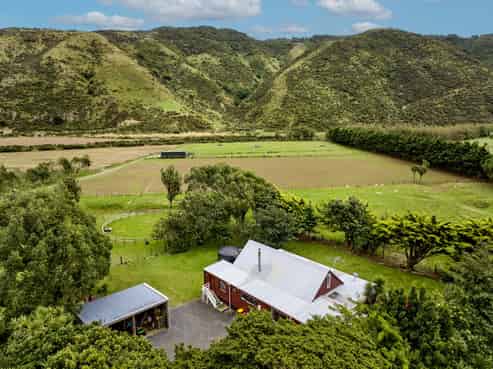 1296 Coast Road, Pencarrow Head