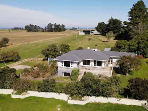 37 Springfield Road, Totara