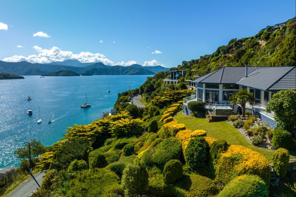 Sold 8 Marina View Estate, Waikawa realestate.co.nz