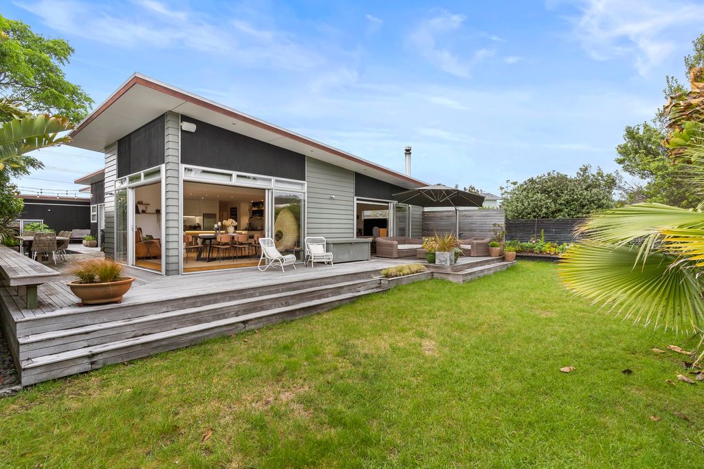 Property value 204 Achilles Avenue, Whangamata realestate.co.nz
