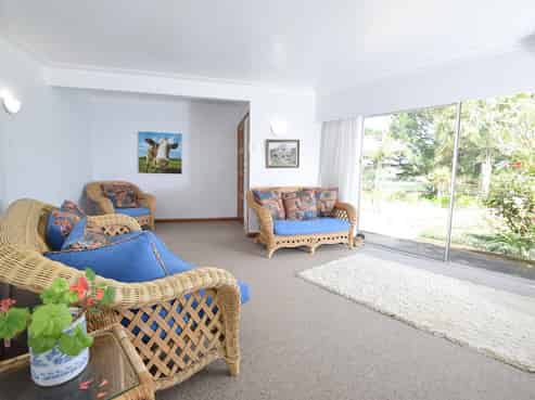 203 Run Road, Wharehine