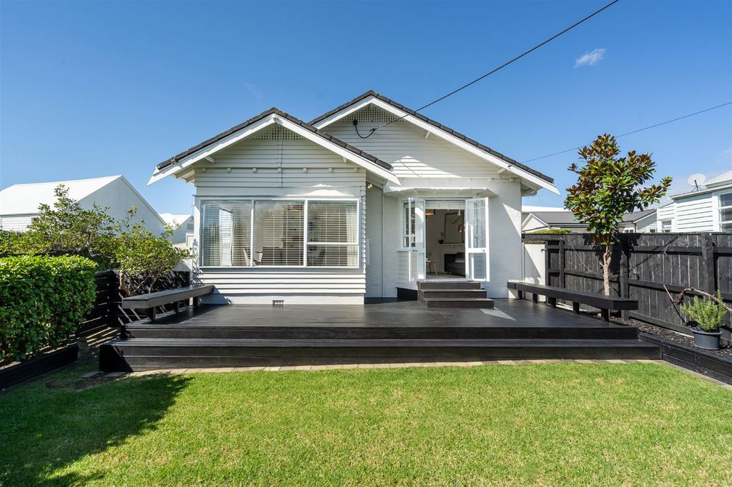 Property value 29 Clarence Road, Northcote Point realestate.co.nz