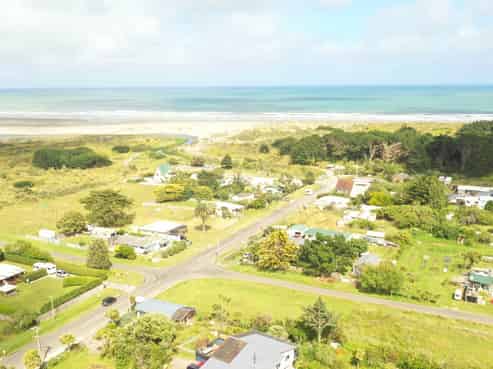 19 Muaupoko Street, Hokio Beach