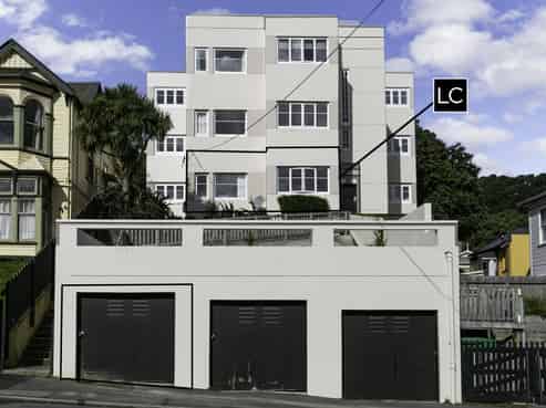 1/2 Hawker Street, Mount Victoria