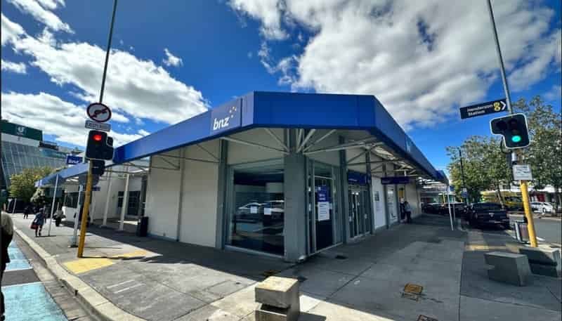 373 great North Road , Henderson