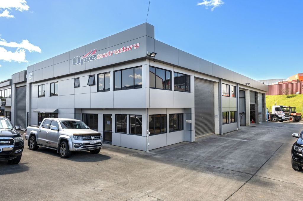 Property value 15 Road, Silverdale realestate.co.nz