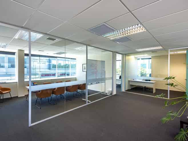 Vacant possession, prime North Shore location