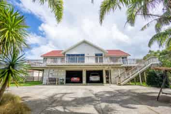 561 Owhiwa Road, Parua Bay