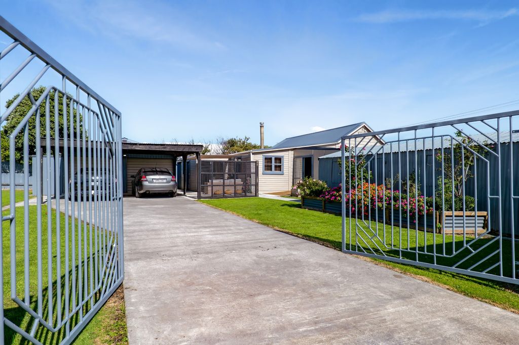 Property value 10 Taurangaaika Street, Manaia realestate.co.nz