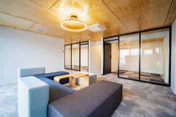 Large Office/Workroom - 26m2