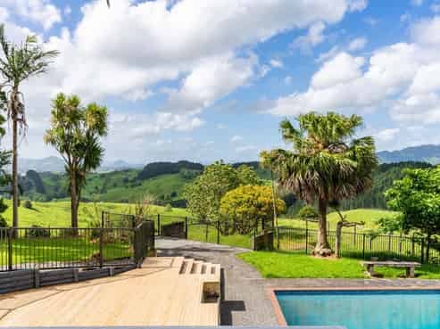 290 Mangarata Block Road, Arapohue