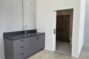 41% Below Cost – Vendor’s Loss is Your Gain!