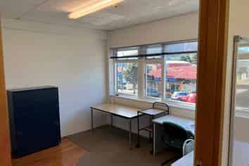LIGHT, BRIGHT & AFFORDABLE SPACE IN CENTRAL TAWA