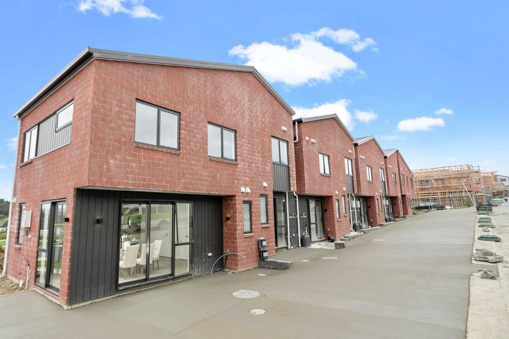 Property value 31 Goldwater Drive, Silverdale realestate.co.nz