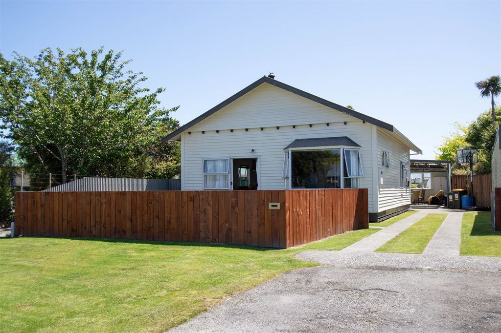 Property value 17 Sale Street, Hokitika realestate.co.nz