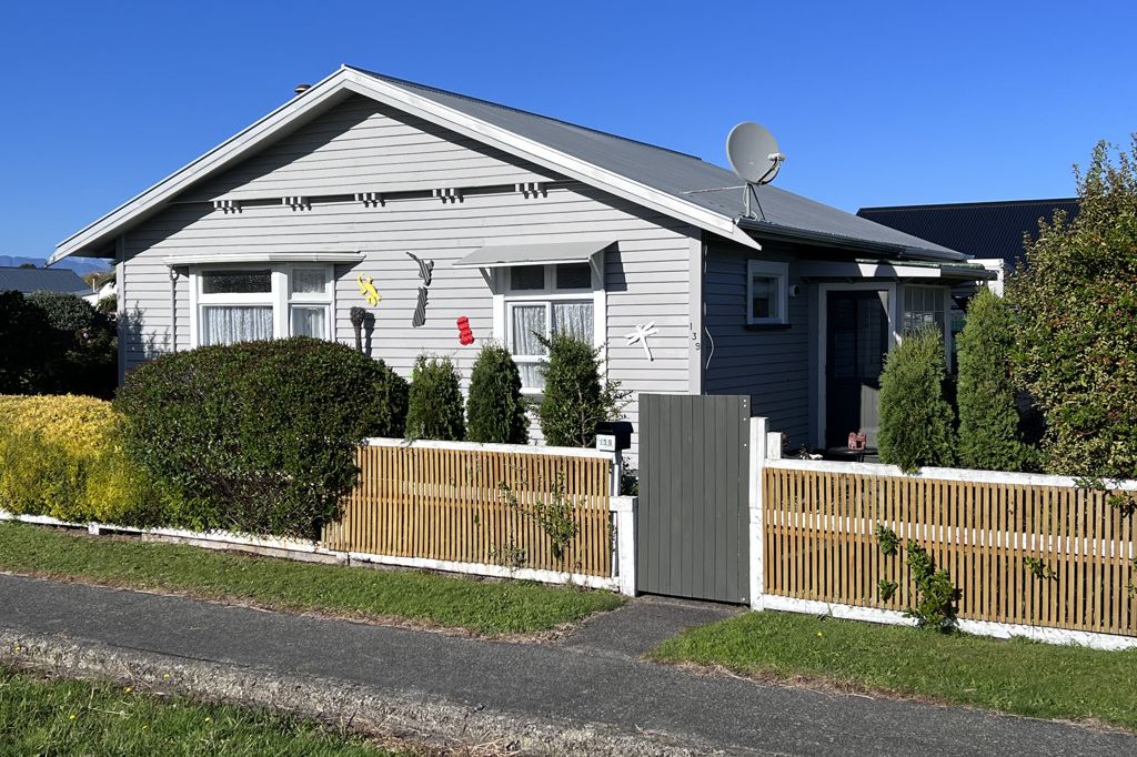 Property value 139 Weld Street, Hokitika realestate.co.nz