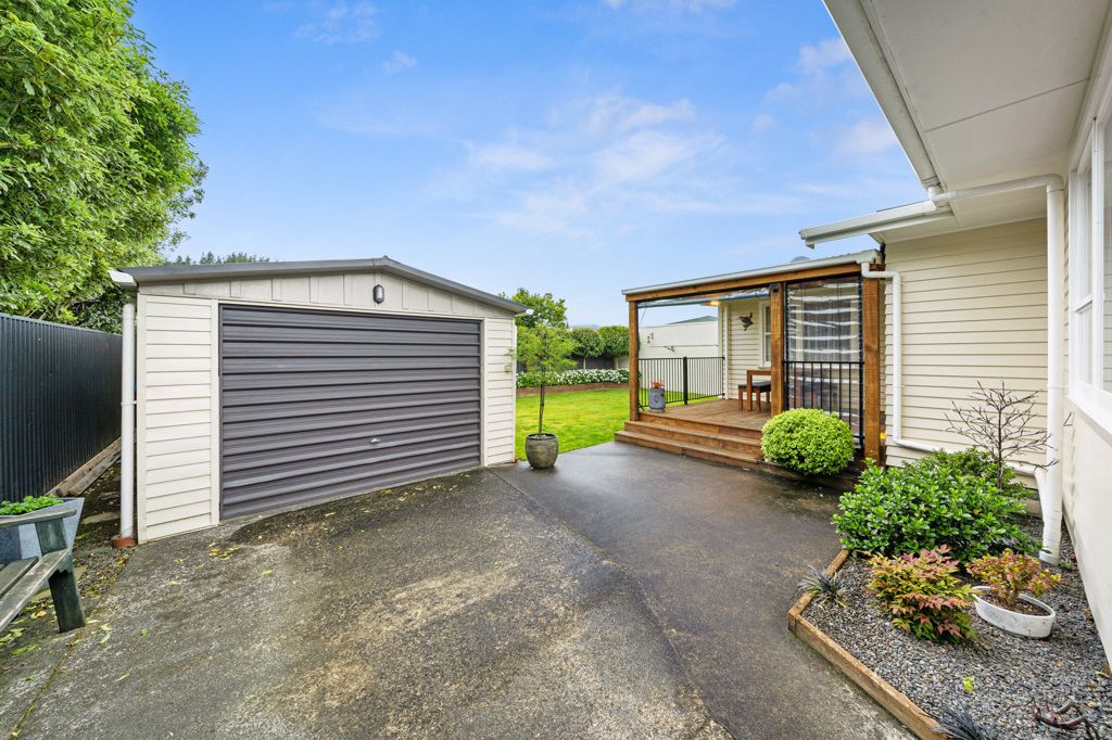 Property value 22 Momona Street, Wainuiomata realestate.co.nz