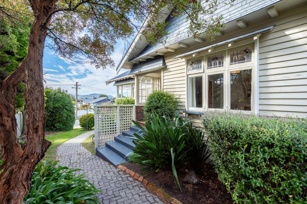 Sold 6 Milburn Street, Corstorphine realestate.co.nz