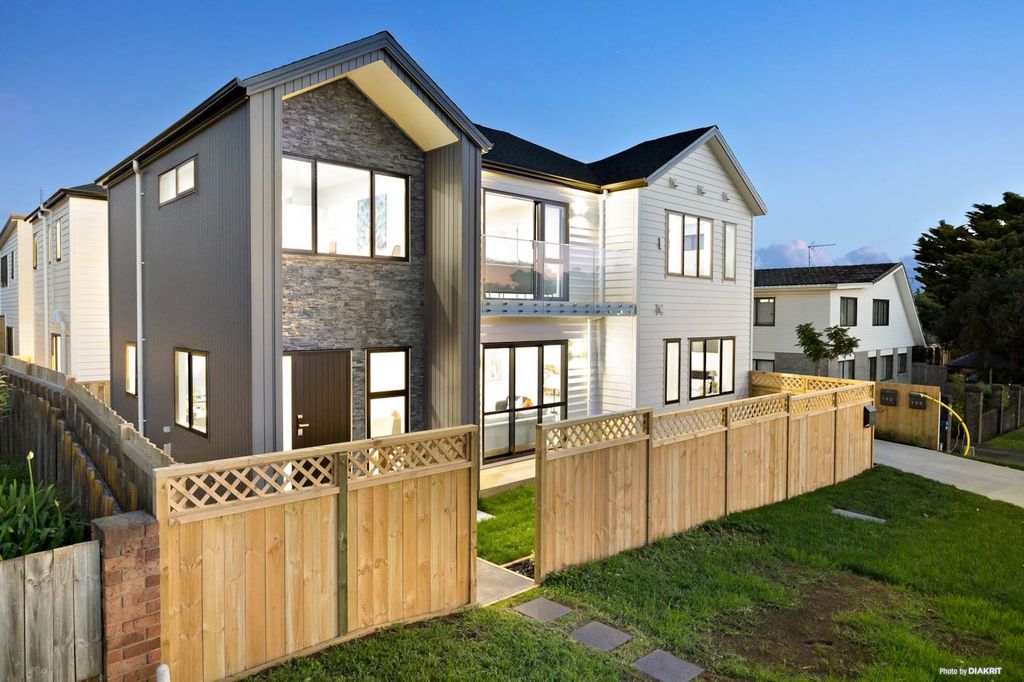 Property value 152A Botany Road, Botany Downs realestate.co.nz