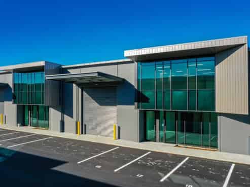 Immaculate 362sqm warehouse/office