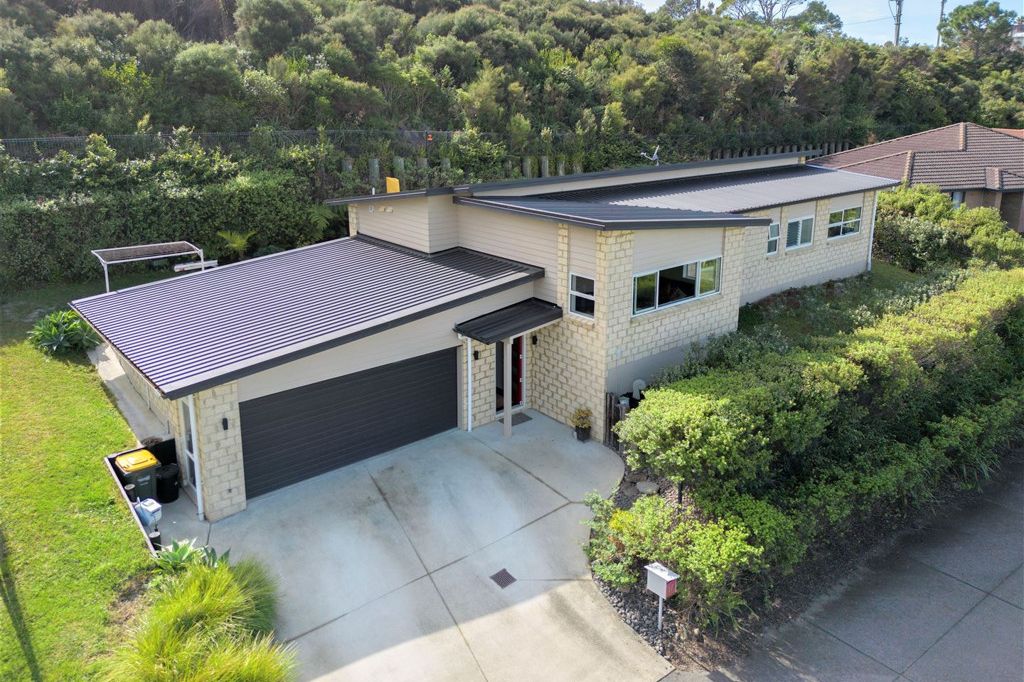 Property value 17 Waldorf Crescent, Orewa realestate.co.nz