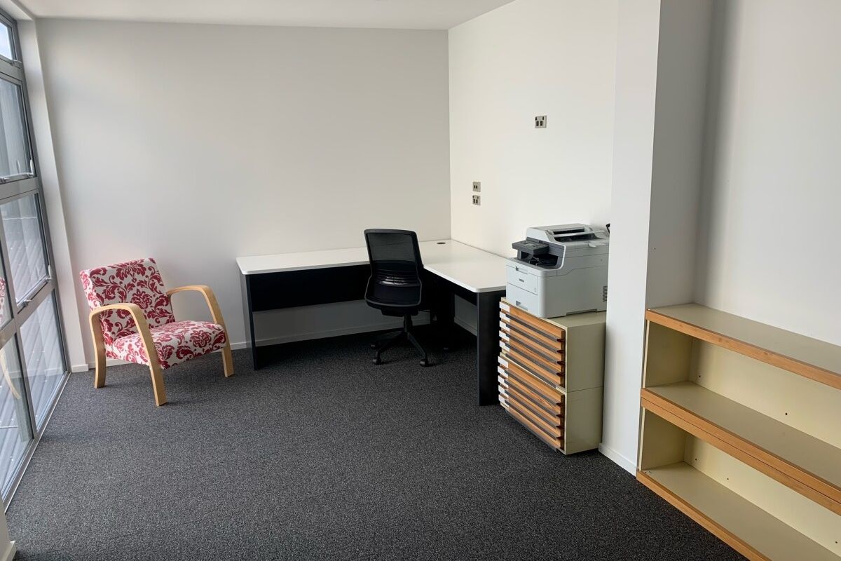 Ready To Go - CBD Office - Vista 5