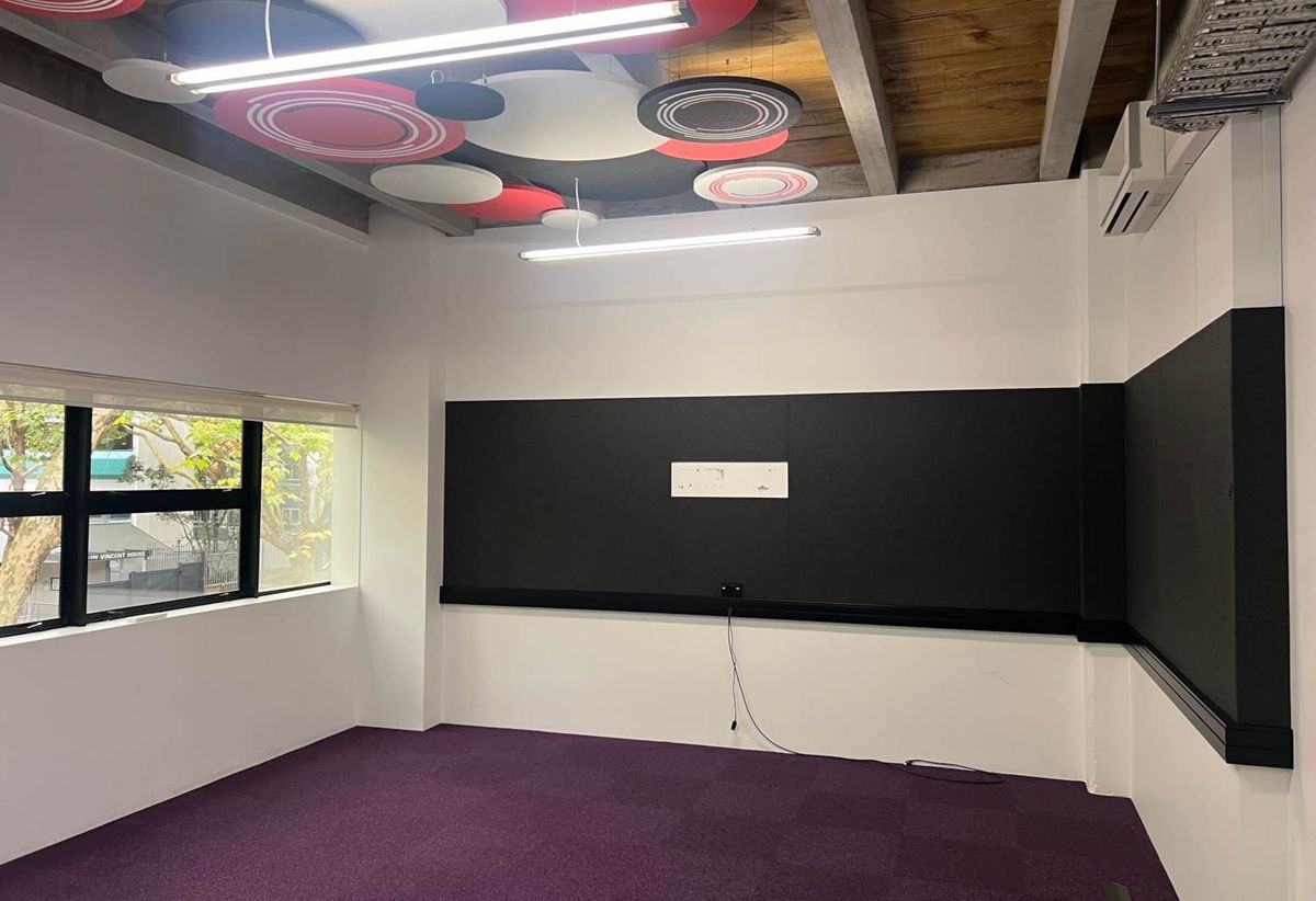 COST-EFFECTIVE OFFICES AVAILABLE - Vista 5