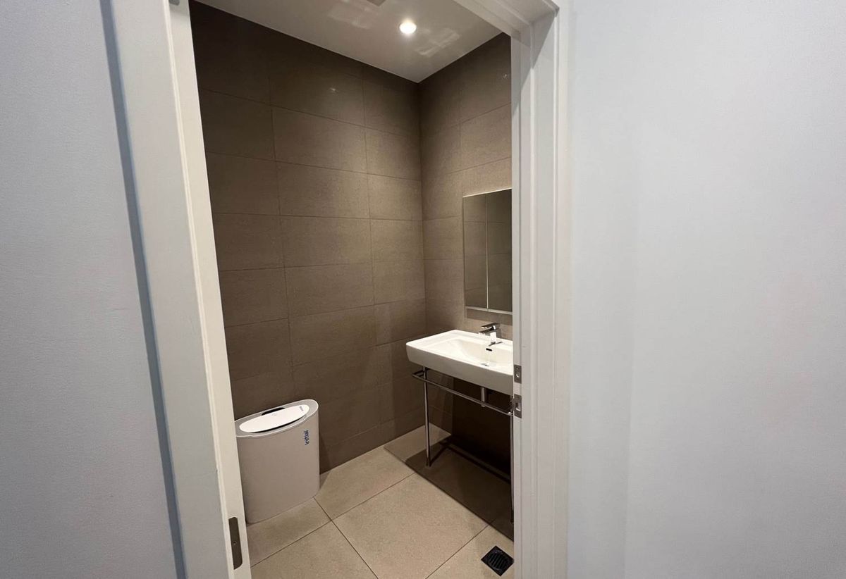 COST-EFFECTIVE OFFICES AVAILABLE - Més