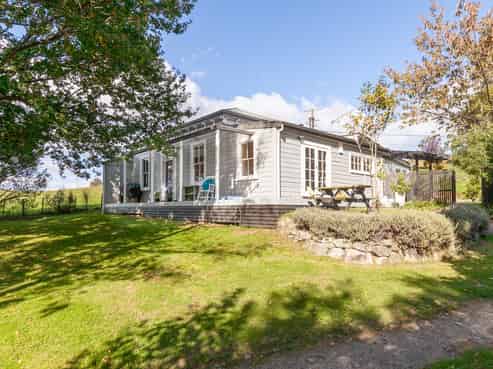 1241 Dovedale Road, Dovedale