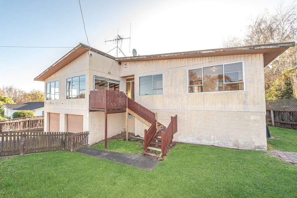 Property value 75 Parkes Avenue, Saint Johns Hill realestate.co.nz