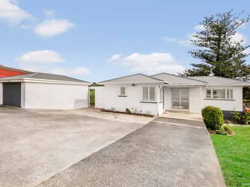 82 Honey Road, Otaua