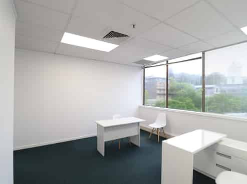 WELL PRICED OFFICE INCLUDING ONE CAR PARK