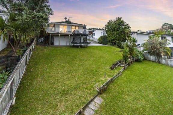 Property value - 2/101 Kowhai Road, Mairangi Bay - realestate.co.nz