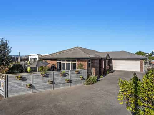 12 Muriwai Boulevard, Opotiki and Surrounds