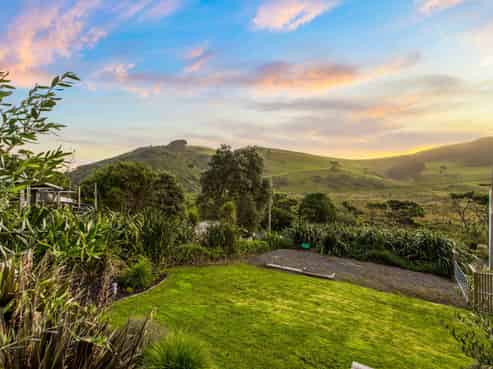 198 Bethells Road, Bethells Beach