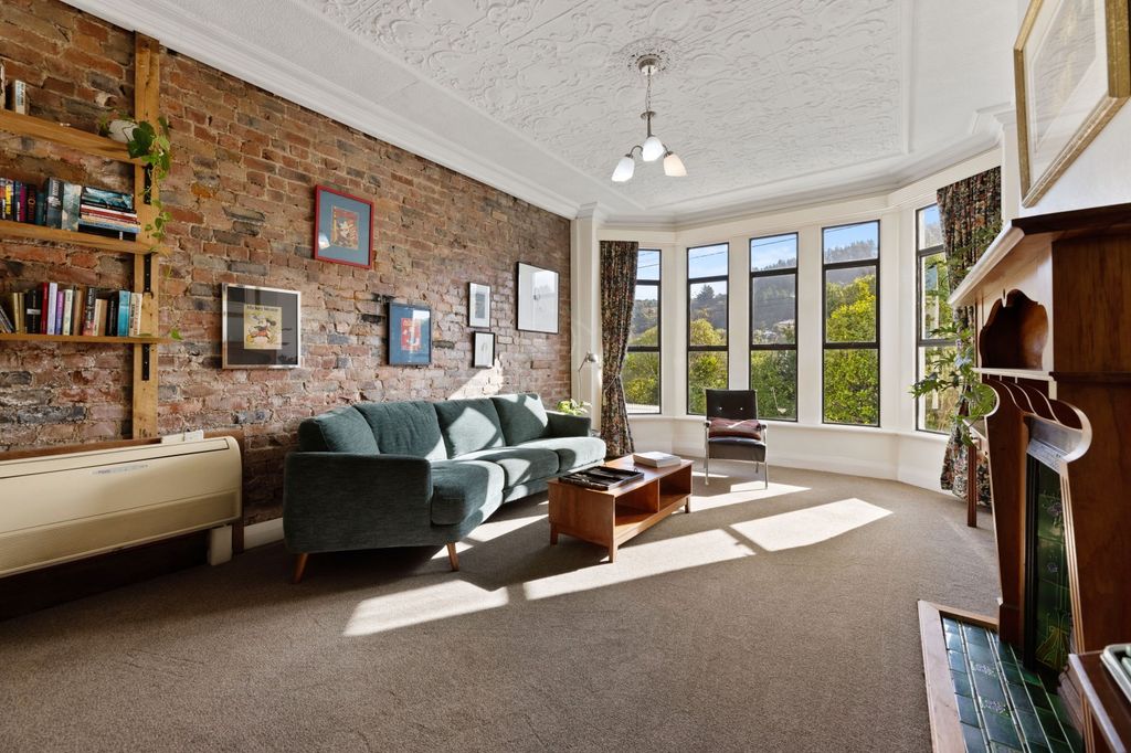 Sold 24 Currie Street, Port Chalmers realestate.co.nz