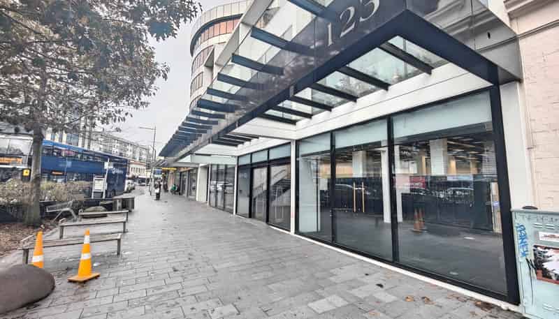 123 Broadway, Newmarket