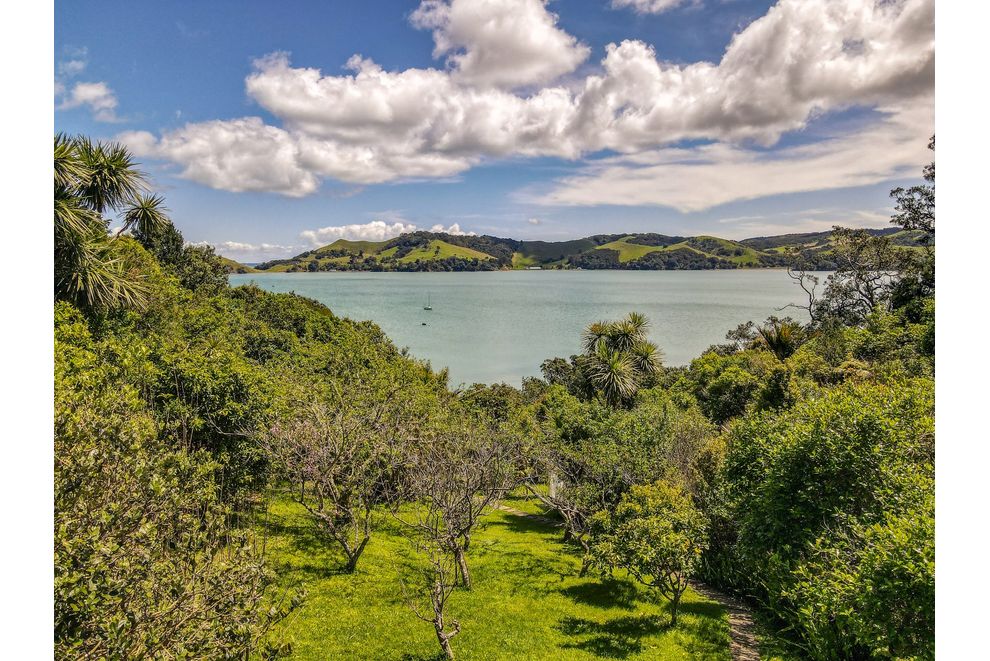 215K Awaawaroa Bay, Waiheke Island, Waiheke Island, Waiheke Island