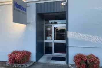 Offices in professional business hub for lease