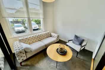 Modern Hobsonville Retail / Office