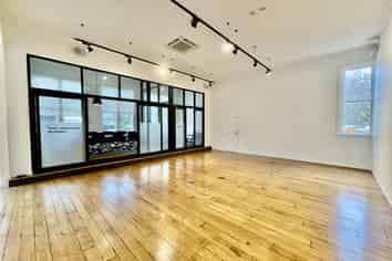 Modern Hobsonville Retail / Office