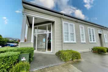 Modern Hobsonville Retail / Office