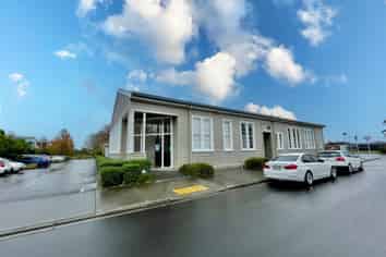 Modern Hobsonville Retail / Office