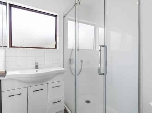 2/16 Normanton Street, Glenfield