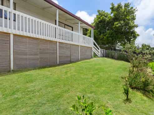 2/16 Normanton Street, Glenfield